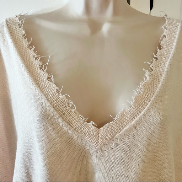 Nation LTD Jolie Cropped Frayed Sweater Medium - Picture 6 of 15